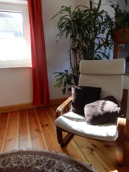Laendliches Wohnen Zwischen Erfurt Und Gotha Apartment ภายนอก รูปภาพ